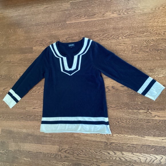 French Curve 100% Cashmere Navy Blue/White V-Neck Tunic Sweater Top Luxury NWOT - Picture 6 of 12